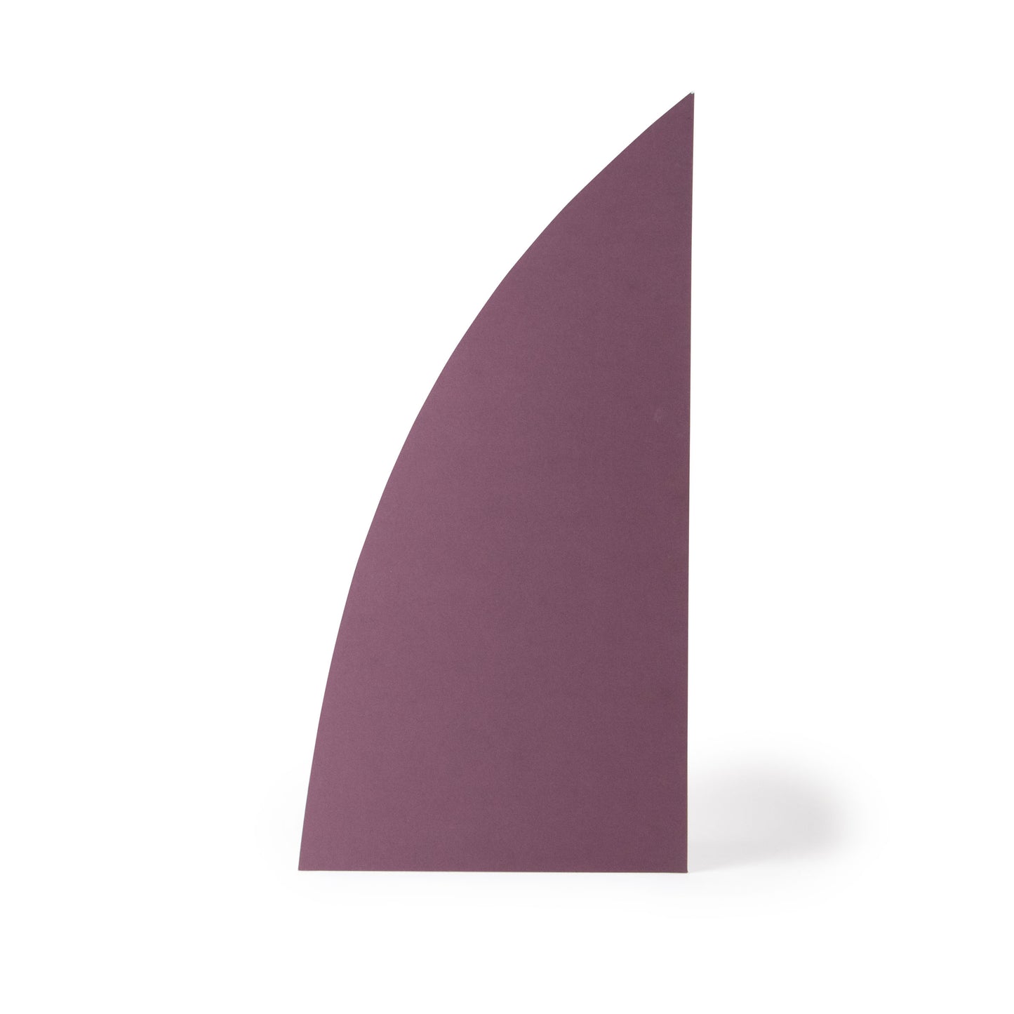 A curved triangle prop for photo and video shoots